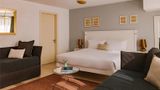 Sonder Salute Palace Room