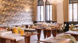 Sonder Salute Palace Restaurant