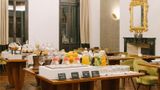 Sonder Salute Palace Restaurant