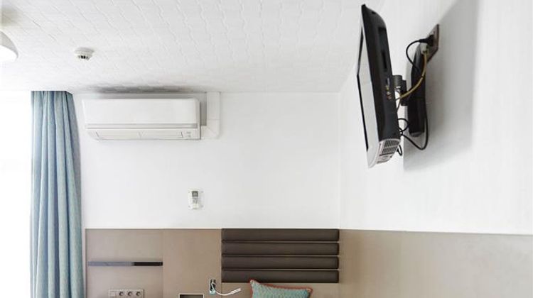 Grand Hotel de Flandre Room