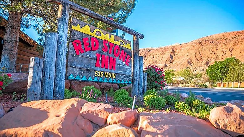 <b>Red Stone Inn Exterior</b>. Images powered by <a href="https://iceportal.shijigroup.com/" title="IcePortal" target="_blank">IcePortal</a>.