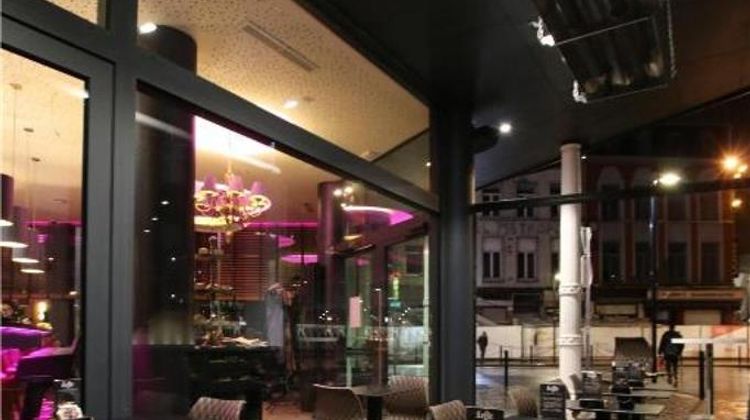 Univers Hotel Restaurant
