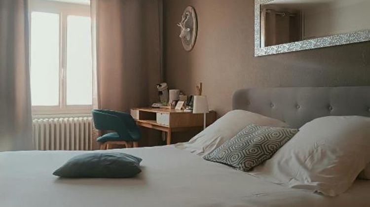 Central Hotel Room