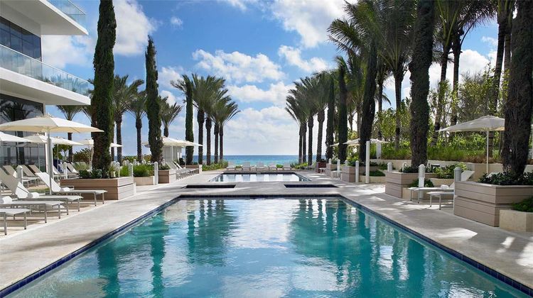 Grand Beach Hotel Surfside Pool