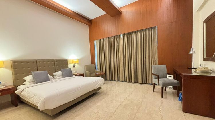 The Hans, New Delhi Room