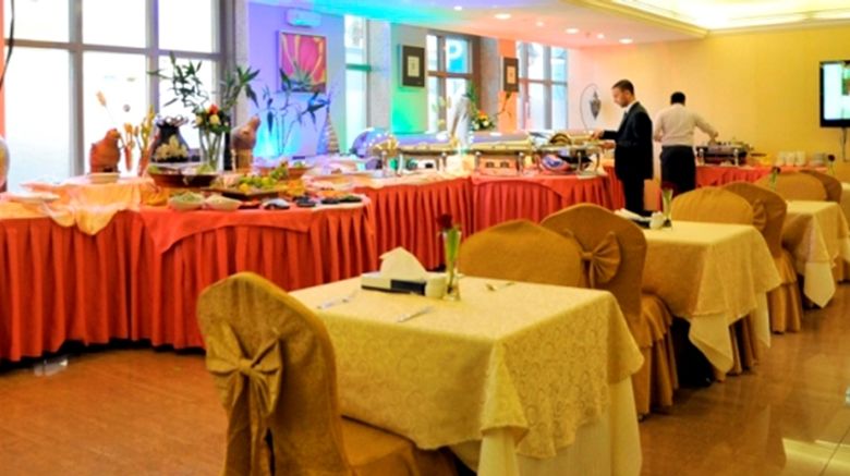 <b>Al Waha Palace Hotel Restaurant</b>. Images powered by <a href="https://iceportal.shijigroup.com/" title="IcePortal" target="_blank">IcePortal</a>.