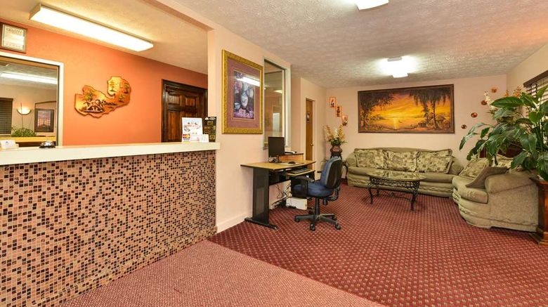 <b>Americas Best Value Inn Lobby</b>. Images powered by <a href="https://iceportal.shijigroup.com/" title="IcePortal" target="_blank">IcePortal</a>.