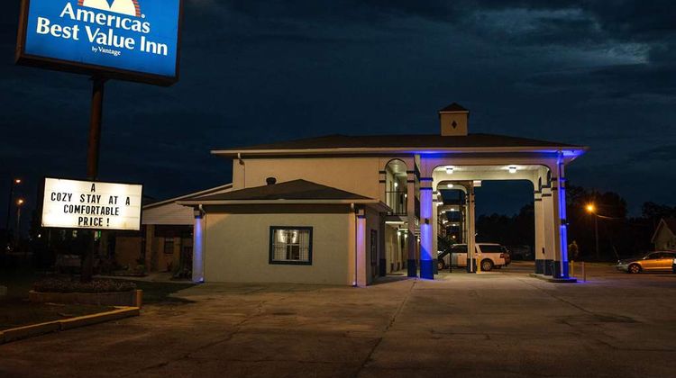 Americas Best Value Inn Exterior