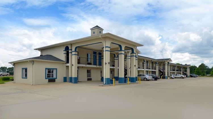 Americas Best Value Inn Exterior