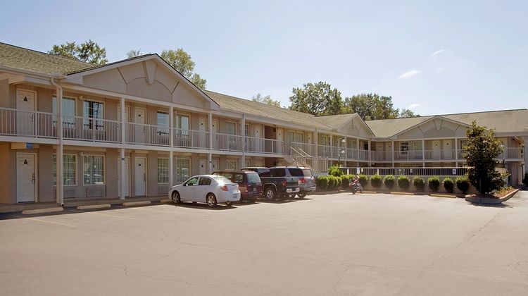 Americas Best Value Inn Exterior