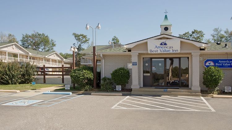 Americas Best Value Inn Exterior