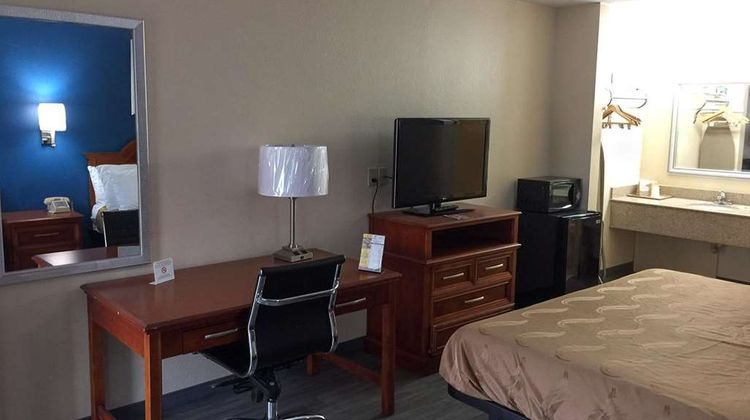 Americas Best Value Inn Room