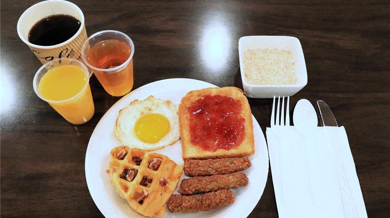 <b>Americas Best Value Inn Blytheville Restaurant</b>. Images powered by <a href="https://iceportal.shijigroup.com/" title="IcePortal" target="_blank">IcePortal</a>.