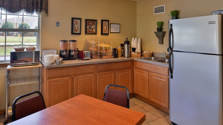 <b>Americas Best Value Inn Restaurant</b>. Images powered by <a href="https://iceportal.shijigroup.com/" title="IcePortal" target="_blank">IcePortal</a>.