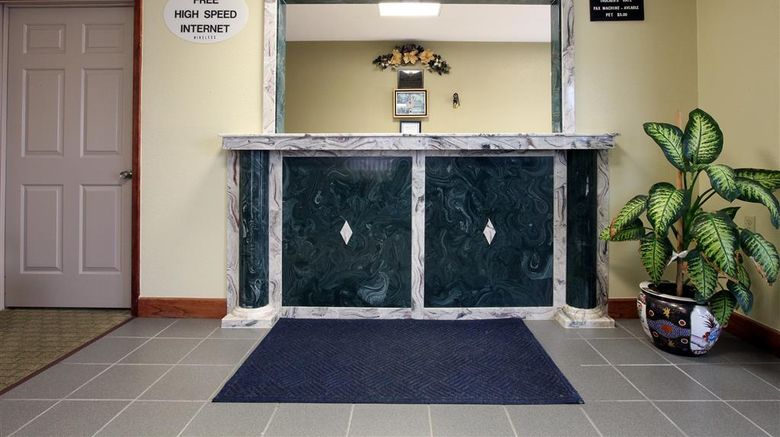 <b>Americas Best Value Inn Lobby</b>. Images powered by <a href="https://iceportal.shijigroup.com/" title="IcePortal" target="_blank">IcePortal</a>.