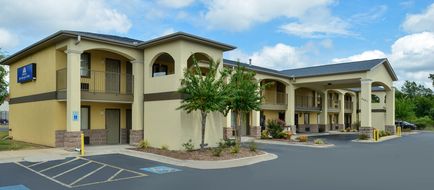 Americas Best Value Inn and Suites Exterior
