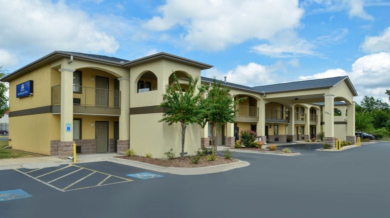 <b>Americas Best Value Inn and Suites Exterior</b>. Images powered by <a href="https://iceportal.shijigroup.com/" title="IcePortal" target="_blank">IcePortal</a>.