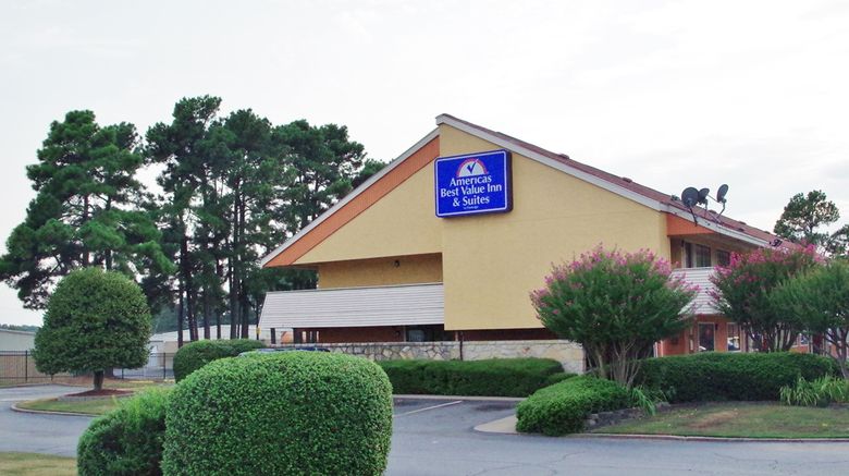 <b>Americas Best Value Inn & Suites Exterior</b>. Images powered by <a href="https://iceportal.shijigroup.com/" title="IcePortal" target="_blank">IcePortal</a>.