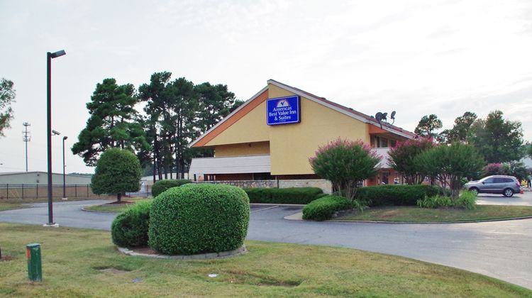 Americas Best Value Inn & Suites Exterior