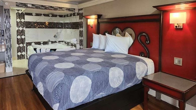 <b>Americas Best Value Inn & Suites Suite</b>. Images powered by <a href="https://iceportal.shijigroup.com/" title="IcePortal" target="_blank">IcePortal</a>.