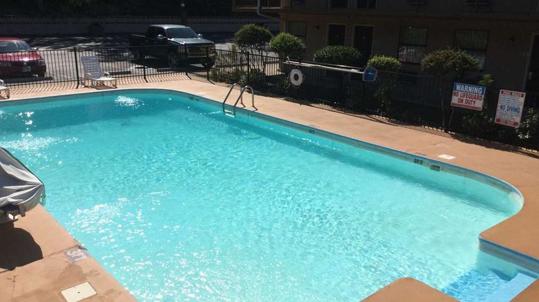 <b>Americas Best Value Inn Pool</b>. Images powered by <a href="https://iceportal.shijigroup.com/" title="IcePortal" target="_blank">IcePortal</a>.