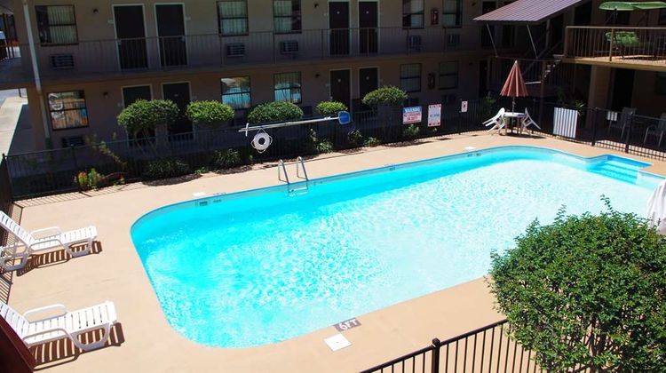 Americas Best Value Inn Pool