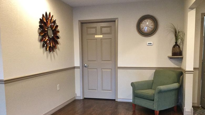 <b>Americas Best Value Inn & Suites Lobby</b>. Images powered by <a href="https://iceportal.shijigroup.com/" title="IcePortal" target="_blank">IcePortal</a>.