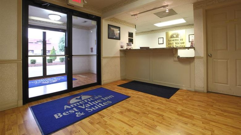 <b>Americas Best Value Inn & Suites Lobby</b>. Images powered by <a href="https://iceportal.shijigroup.com/" title="IcePortal" target="_blank">IcePortal</a>.