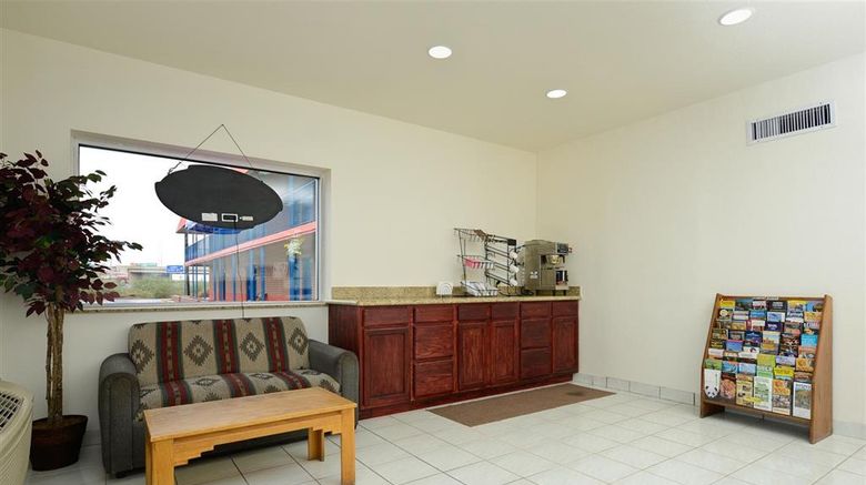 <b>Americas Best Value Inn Eloy Lobby</b>. Images powered by <a href="https://iceportal.shijigroup.com/" title="IcePortal" target="_blank">IcePortal</a>.
