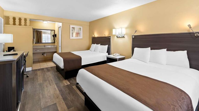 <b>Americas Best Value Inn & Suites Room</b>. Images powered by <a href="https://iceportal.shijigroup.com/" title="IcePortal" target="_blank">IcePortal</a>.