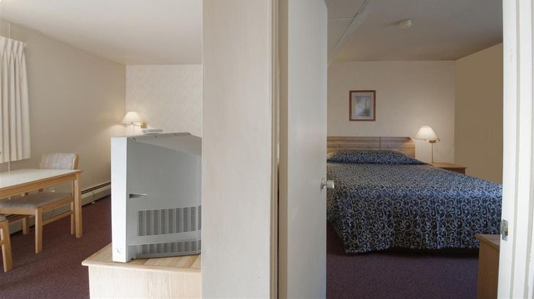Canadas Best Value Inn Suite