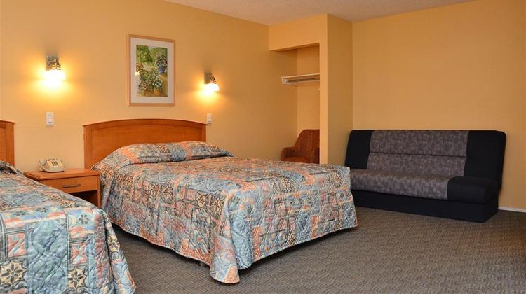 Canadas Best Value Inn Kelowna Room