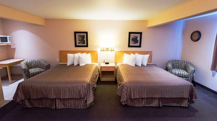 Canadas Best Value Inn Suite