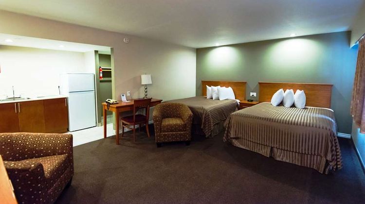Canadas Best Value Inn Suite