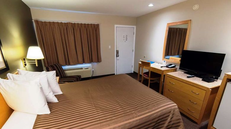 <b>Canadas Best Value Inn Room</b>. Images powered by <a href="https://iceportal.shijigroup.com/" title="IcePortal" target="_blank">IcePortal</a>.