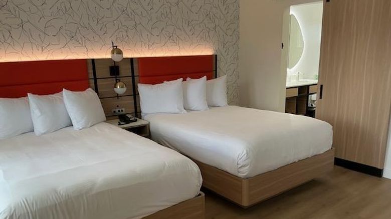 <b>Americas Best Value Inn & Suites Anaheim Room</b>. Images powered by <a href="https://iceportal.shijigroup.com/" title="IcePortal" target="_blank">IcePortal</a>.