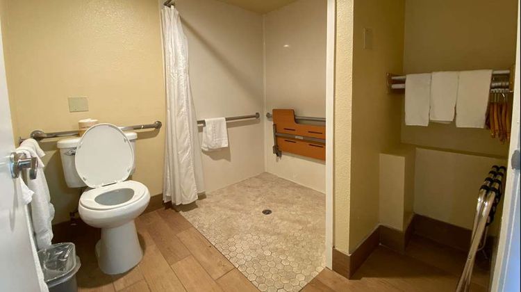 Americas Best Value Inn-Azusa/Pasadena Room