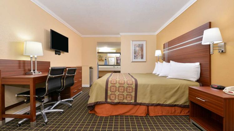 Americas Best Value Inn-Azusa/Pasadena Room
