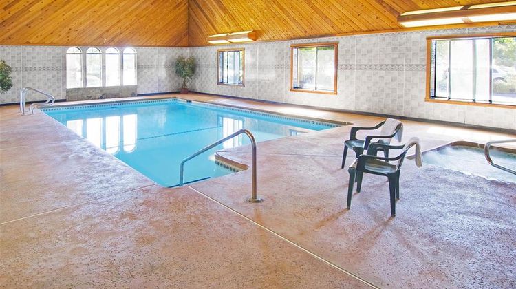 Americas Best Value Inn & Suites Pool