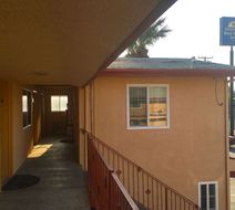 Americas Best Value Inn Exterior