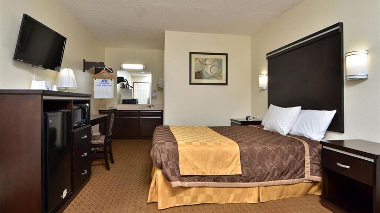 Americas Best Value Inn Room