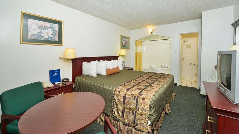 <b>Americas Best Value Inn Chico Room</b>. Images powered by <a href="https://iceportal.shijigroup.com/" title="IcePortal" target="_blank">IcePortal</a>.