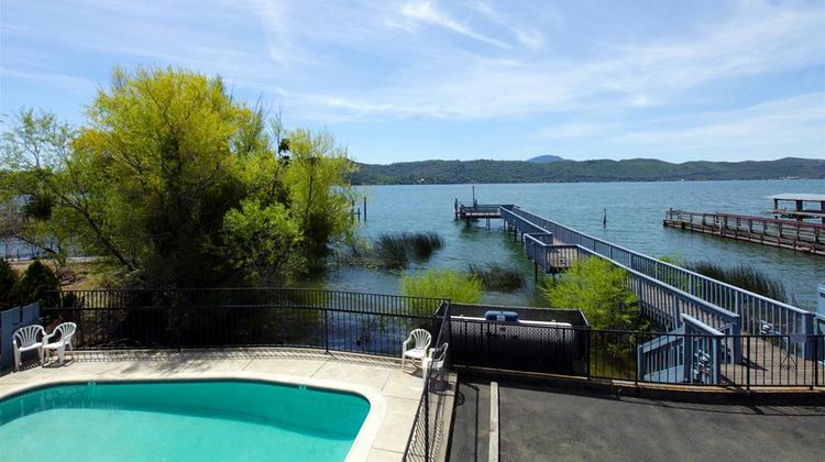 Americas Best Value Inn & Sts Clearlake Pool