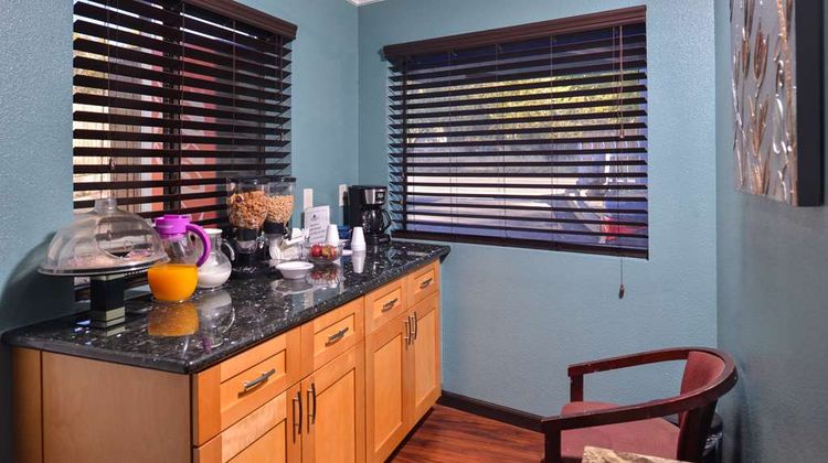 Americas Best Value Inn & Sts Clearlake Restaurant
