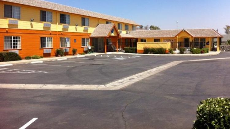 OYO Hotel Dunnigan I-5 West Exterior