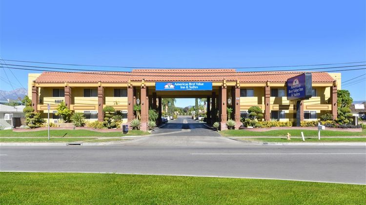 Americas Best Value Inn & Suites Fontana Exterior