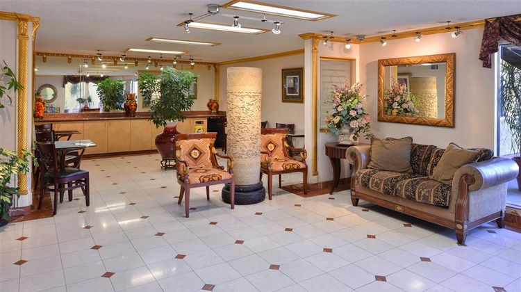 Americas Best Value Inn & Suites Fontana Lobby