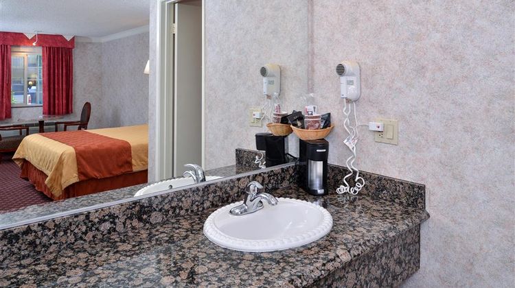 Americas Best Value Inn & Suites Fontana Room