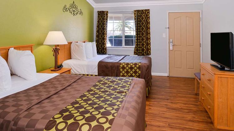 Americas Best Value Inn Room
