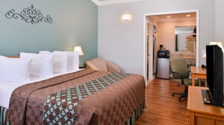 Americas Best Value Inn Room
